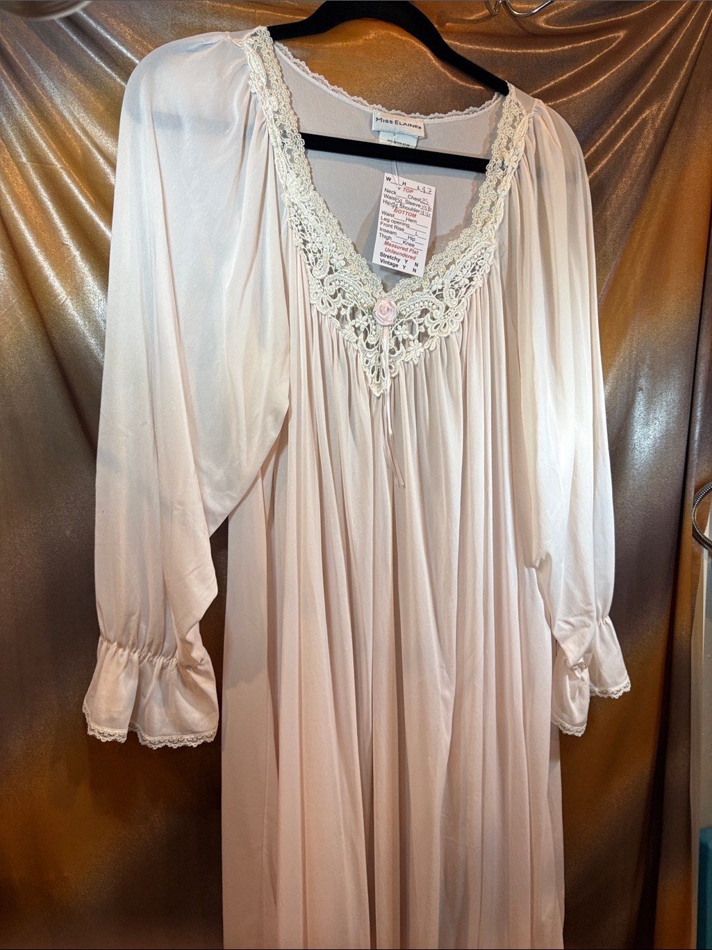Vintage Miss Elaine Cream Lace-Trim Long Sleeve Nightgown Rose Accent 222